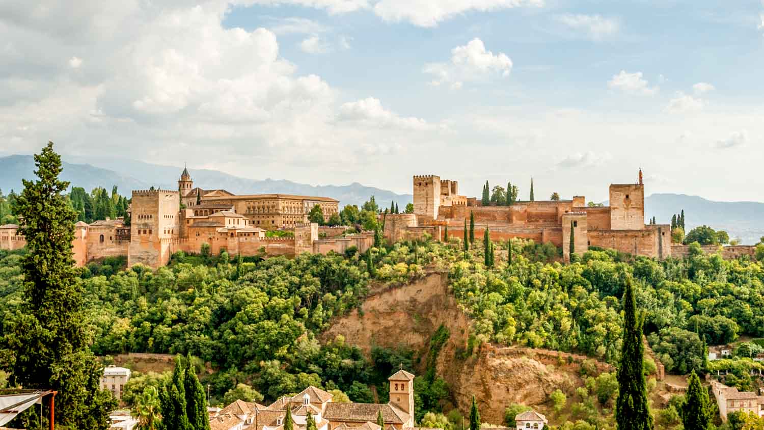 granada-alhambra-1500x850__4_